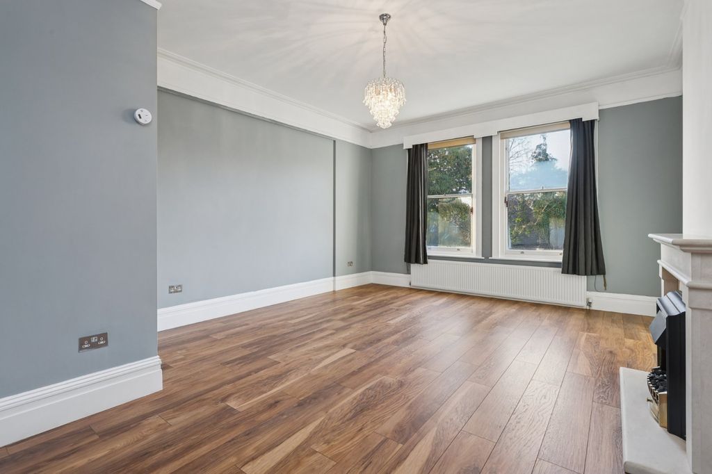 Property photo 3 of 11 Picture No. 09