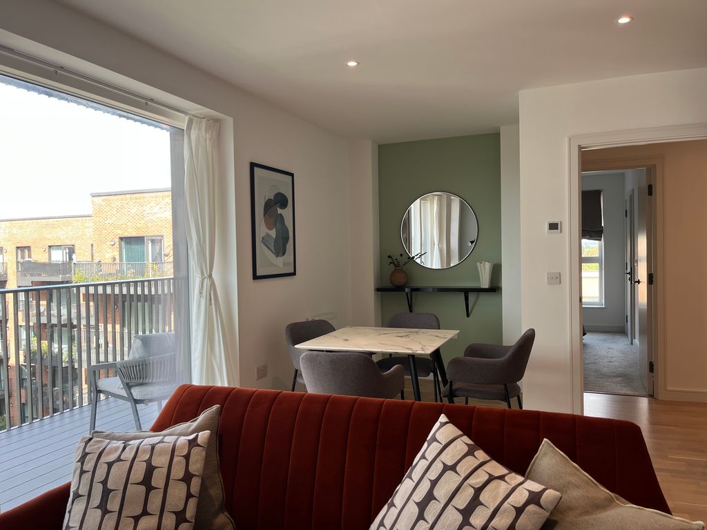 Property photo 2 of 24