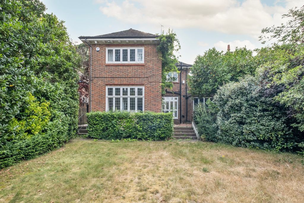 Property photo 3 of 15