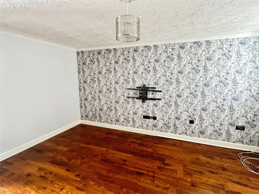 Property photo 2 of 11 Picture No. 02