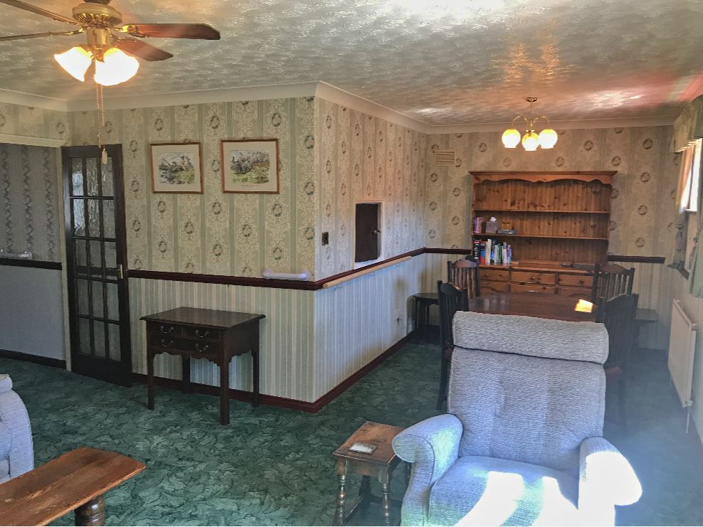 Property photo 2 of 11 Sitting Room