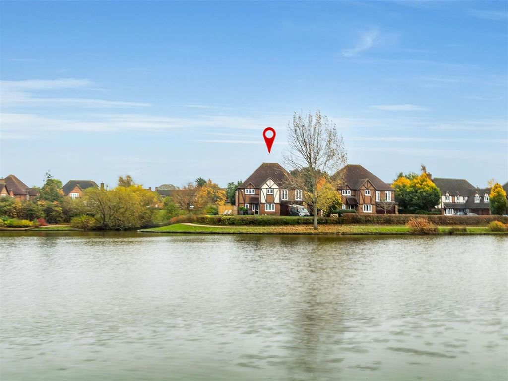 Property photo 1 of 31 To Let - Tattenhoe (1080 × 1080Px) (640 x 430 Px)