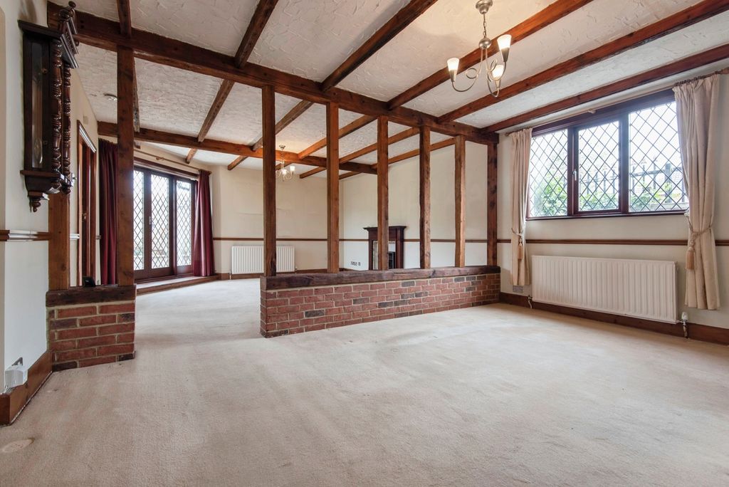 Property photo 3 of 21 Pbox-Img.Jpg