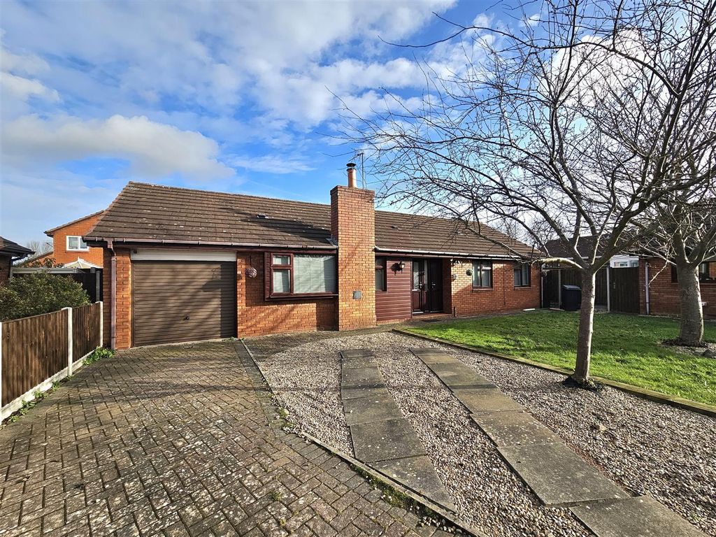 Property photo 1 of 15 Front.Jpg