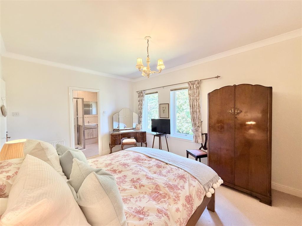 Additional image 9 of 2 bed flat for saleWeirs Gate, Strathaven ML10