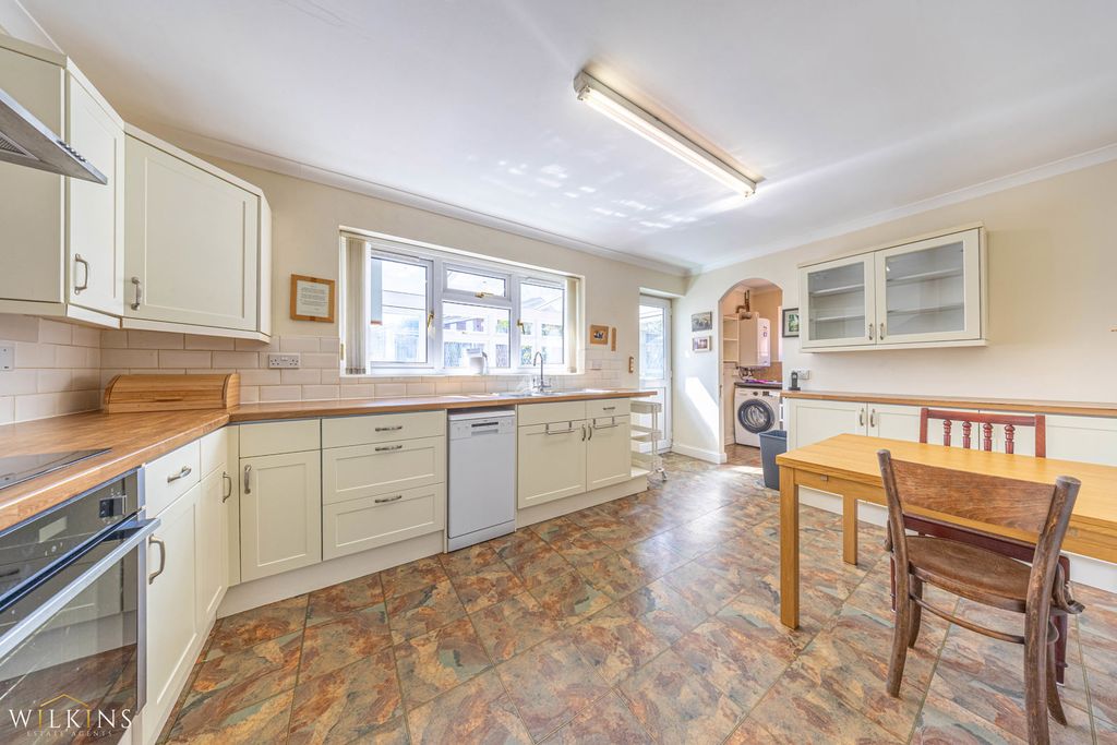 Property photo 2 of 32 Photograph