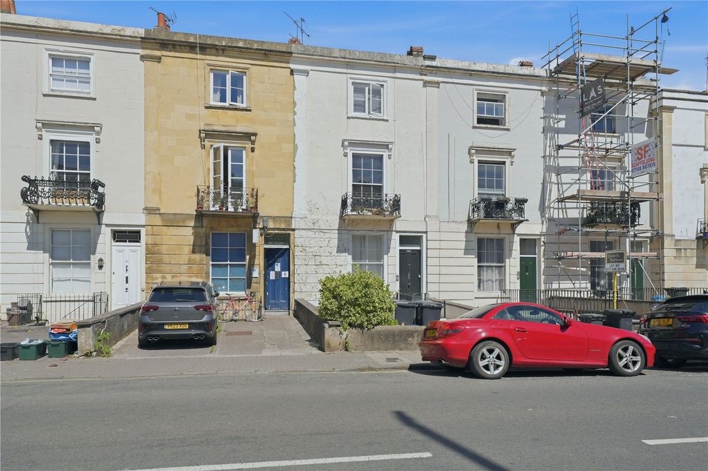 Property photo 2 of 10 Picture No. 43