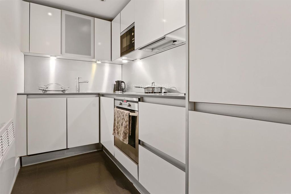 Property photo 3 of 11 07-B808Img_9713 (1)-Medium.Jpg