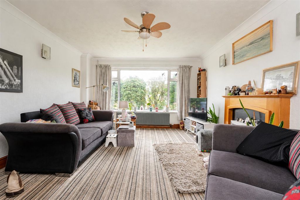 Property photo 3 of 15 9.Jpg