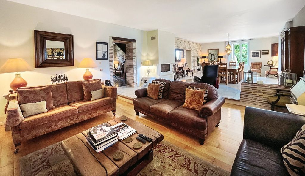Property photo 3 of 15 6A16Be4Aa48d8448636F83c97A92F116_cc4A77727F_2362-Original
