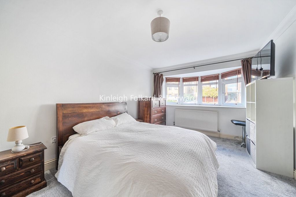 Property photo 3 of 18 Picture No. 17