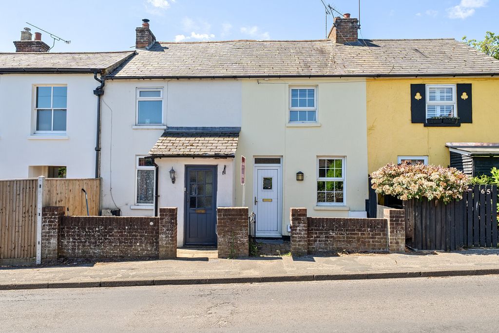 Property photo 1 of 18 1454658-1-6A03088...