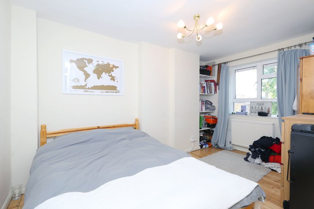 Property photo 3 of 7