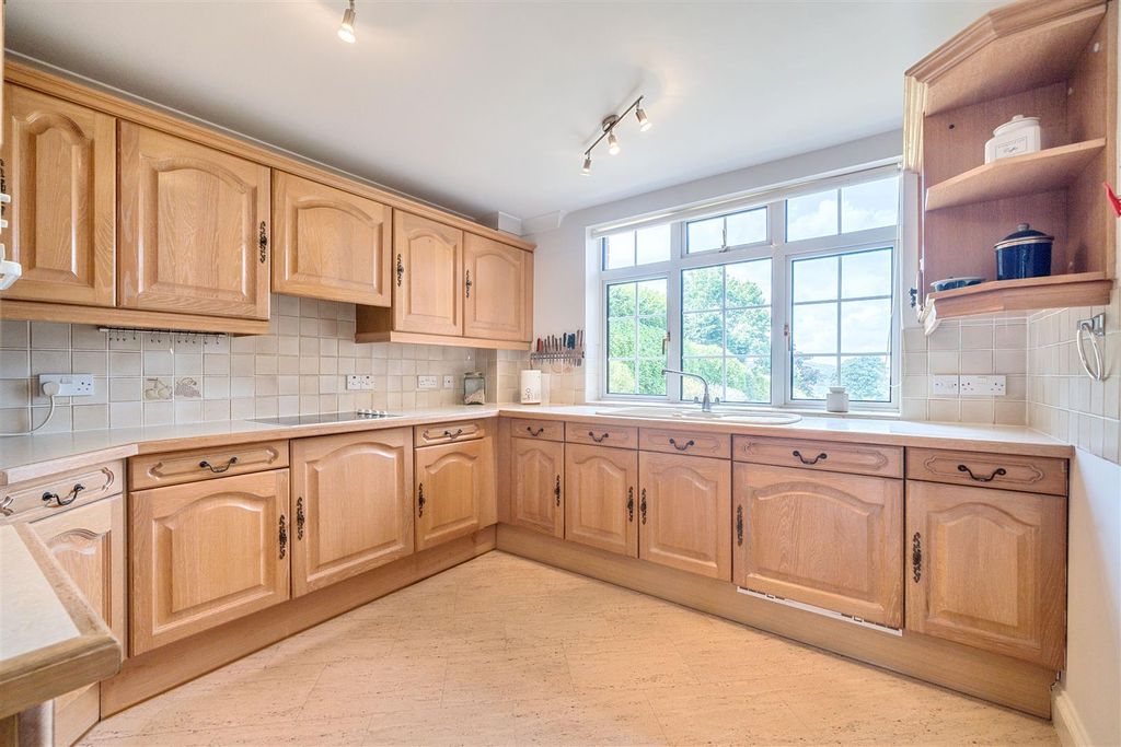 Property photo 2 of 13 Kitchen