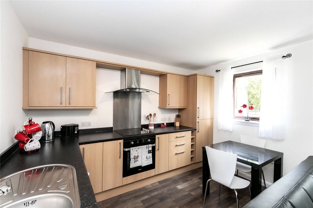 Property photo 2 of 7 Photo 2