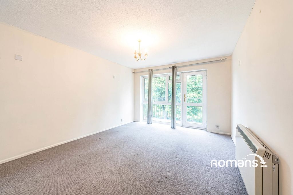 Property photo 2 of 10 Photo