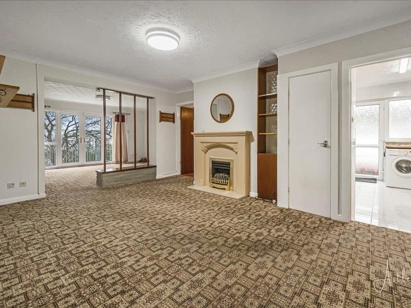 Property photo 2 of 22 Open-Plan Lounge/Dining Room