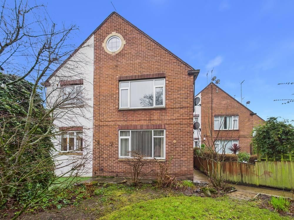 Property photo 1 of 16 Front (Exterior)