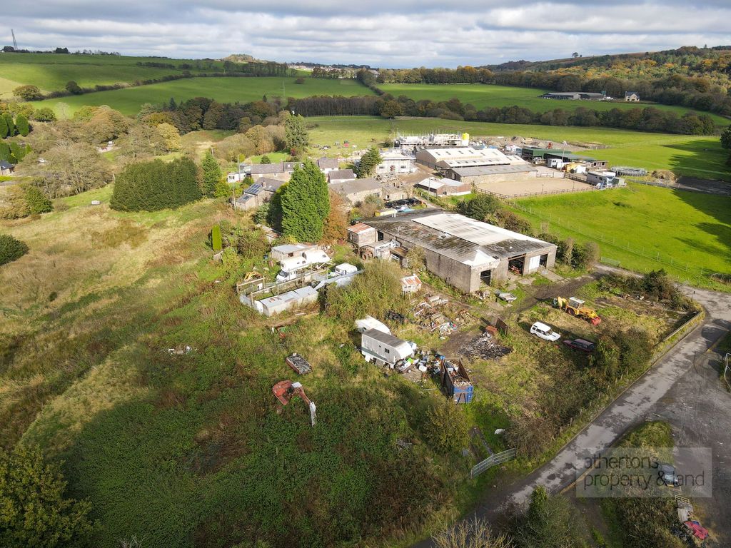 Property photo 2 of 10