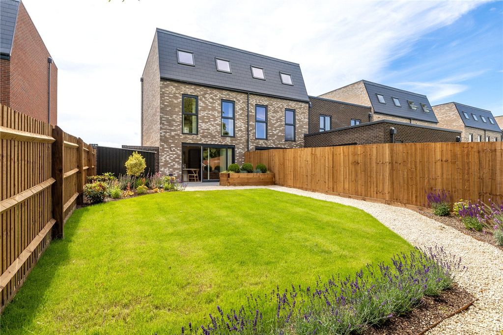 Property photo 2 of 14 Picture No. 01