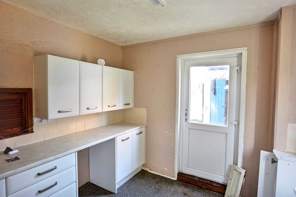 Property photo 3 of 19 31 Pound Gate, Alton, Hampshire, Gu34 2Hn