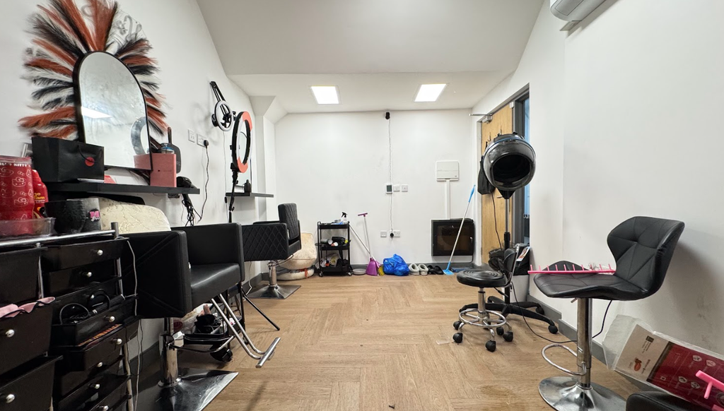 Property photo 1 of 3