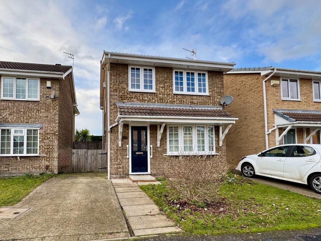 Property photo 1 of 13 External