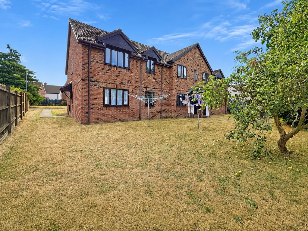 Property photo 2 of 12