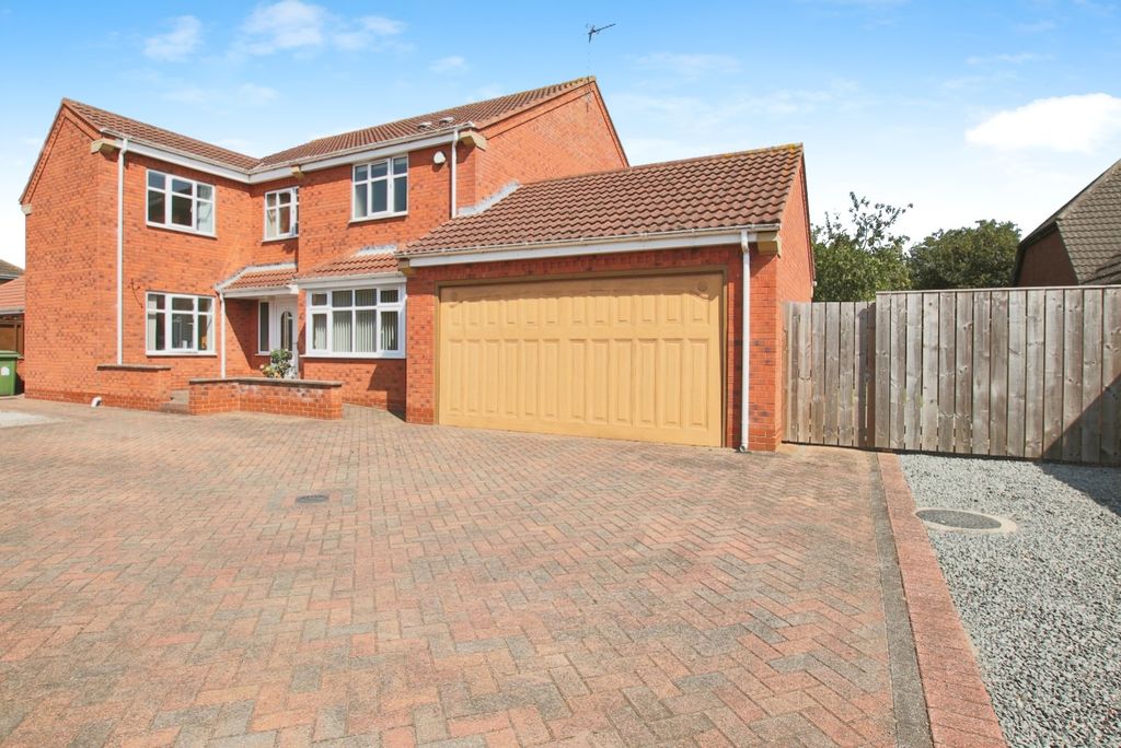 Property photo 1 of 29 4346563