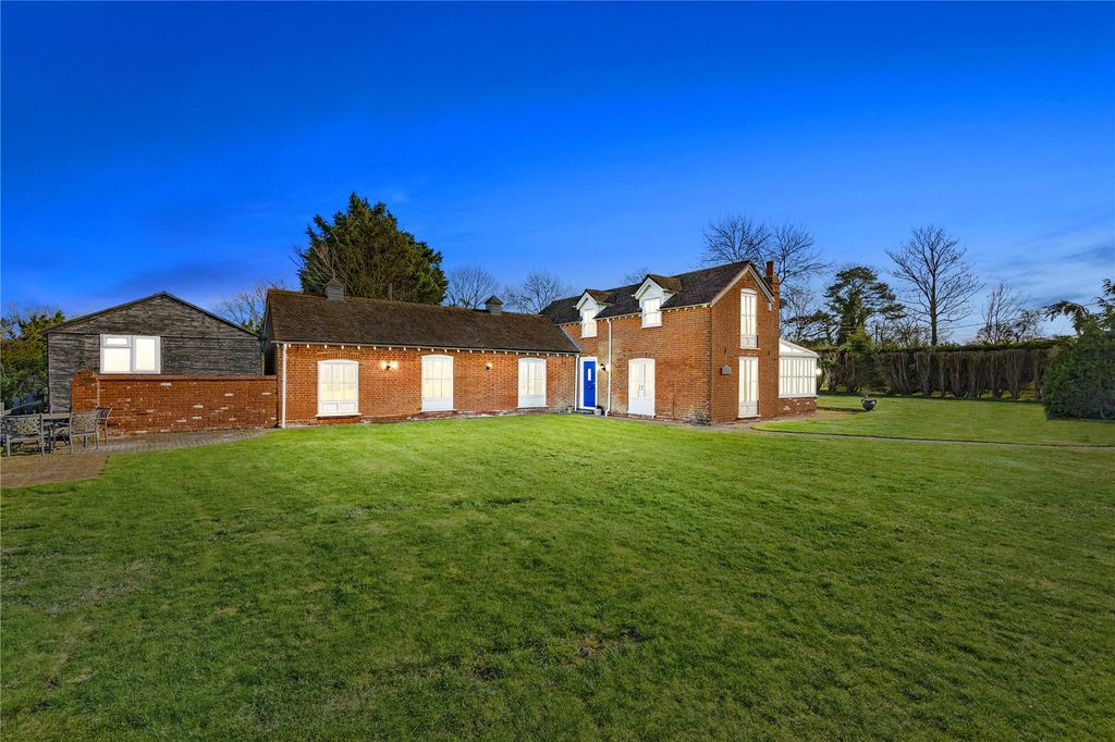 Property photo 1 of 34 Picture No. 27