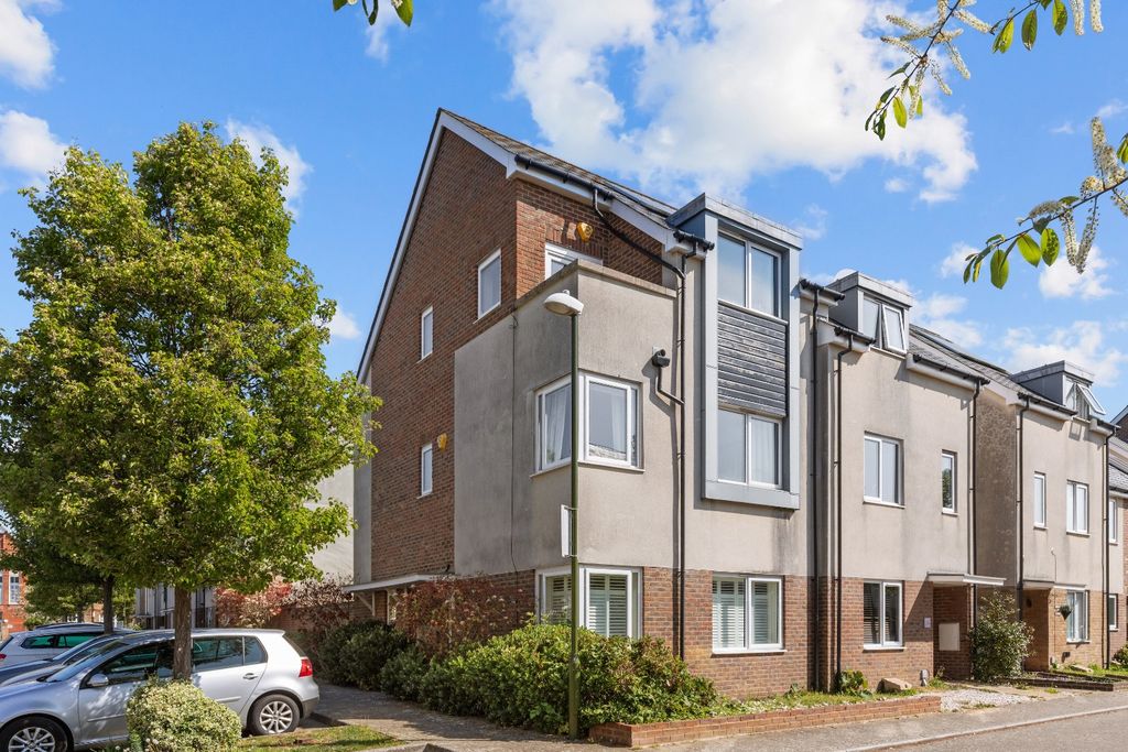 Property photo 1 of 13 4045260