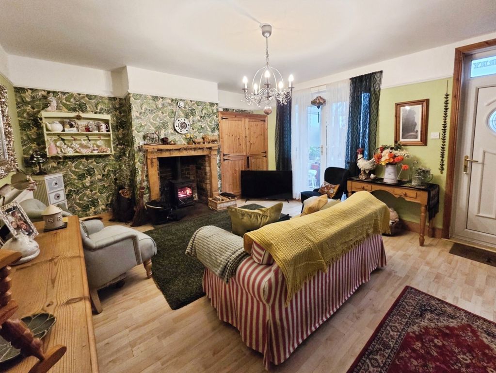 Property photo 2 of 18 Pbox-Img.Jpg