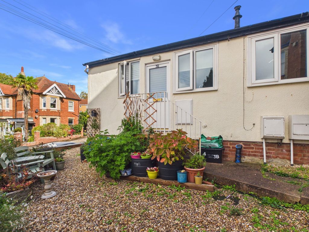 Property photo 1 of 3