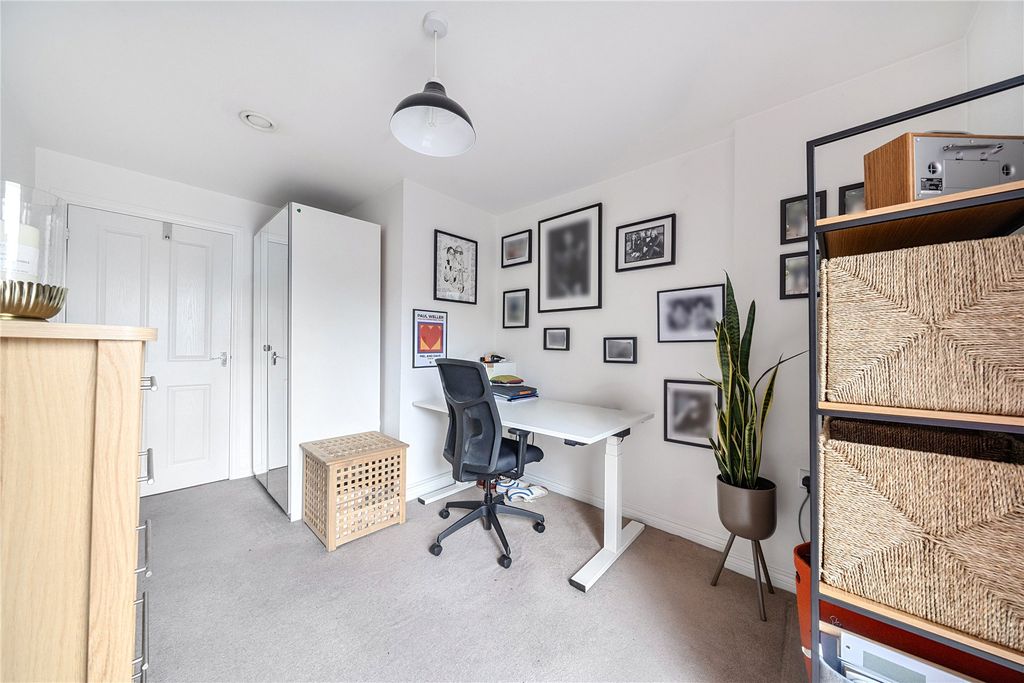 Property photo 3 of 16 Picture No. 26