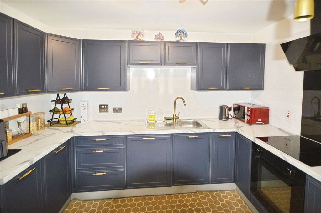 Property photo 2 of 13 Kitchen