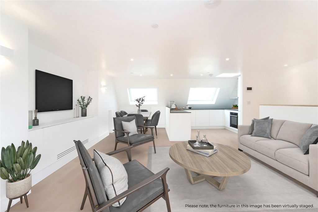 Property photo 1 of 9 Sitting Room