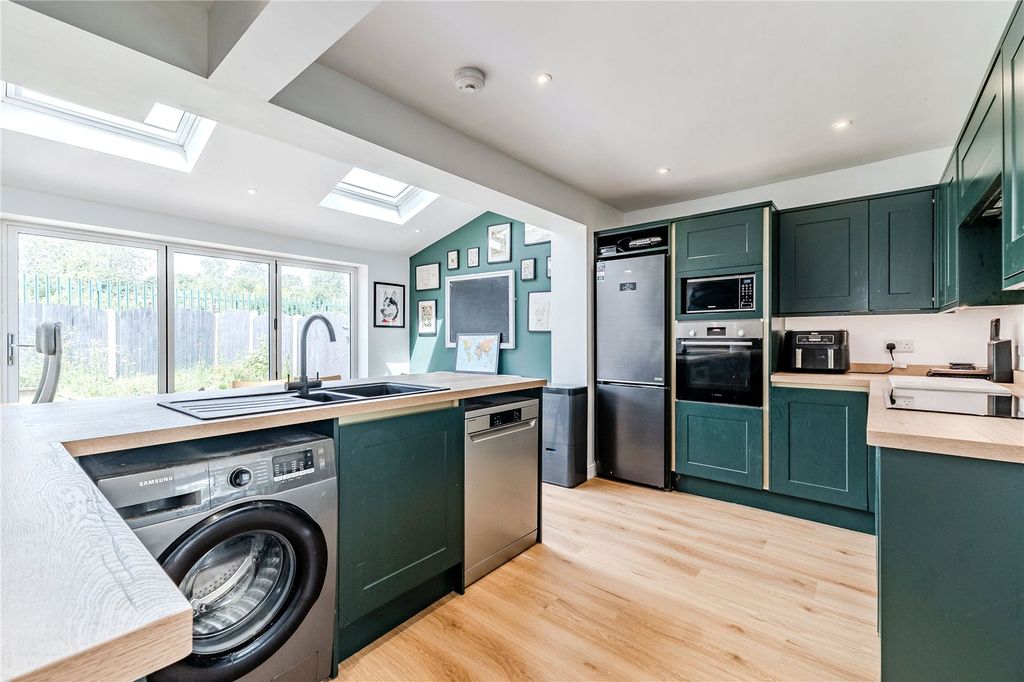 Property photo 3 of 15 Kitchen