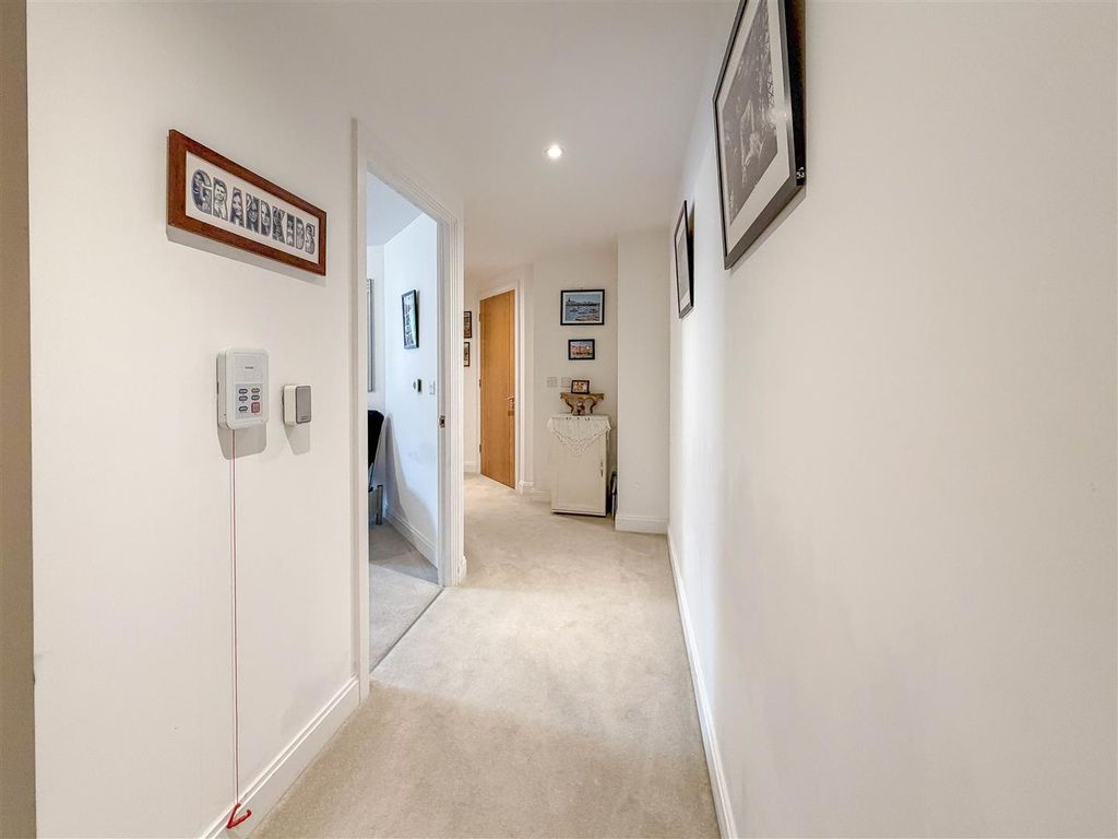 Additional image 10 of 2 bed flat for salePegs Lane, Hertford SG13