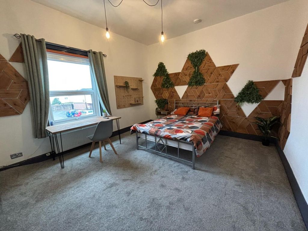 Property photo 3 of 12 Img-20250317-Wa0005.Jpg