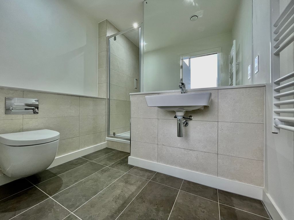 Property photo 1 of 36
