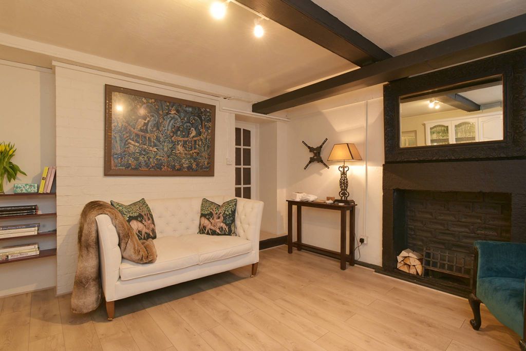 Property photo 2 of 22