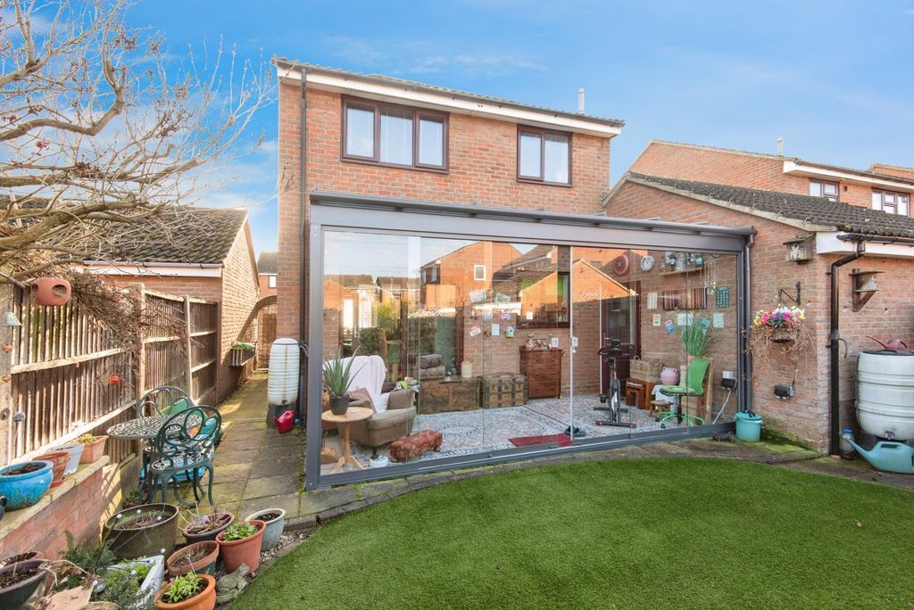 Property photo 3 of 16 Pbox-Img.Jpg