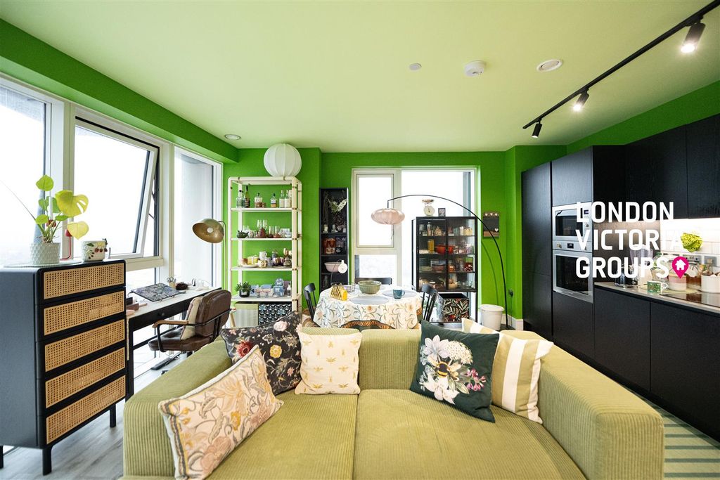 Property photo 3 of 17 1-4778.Jpg