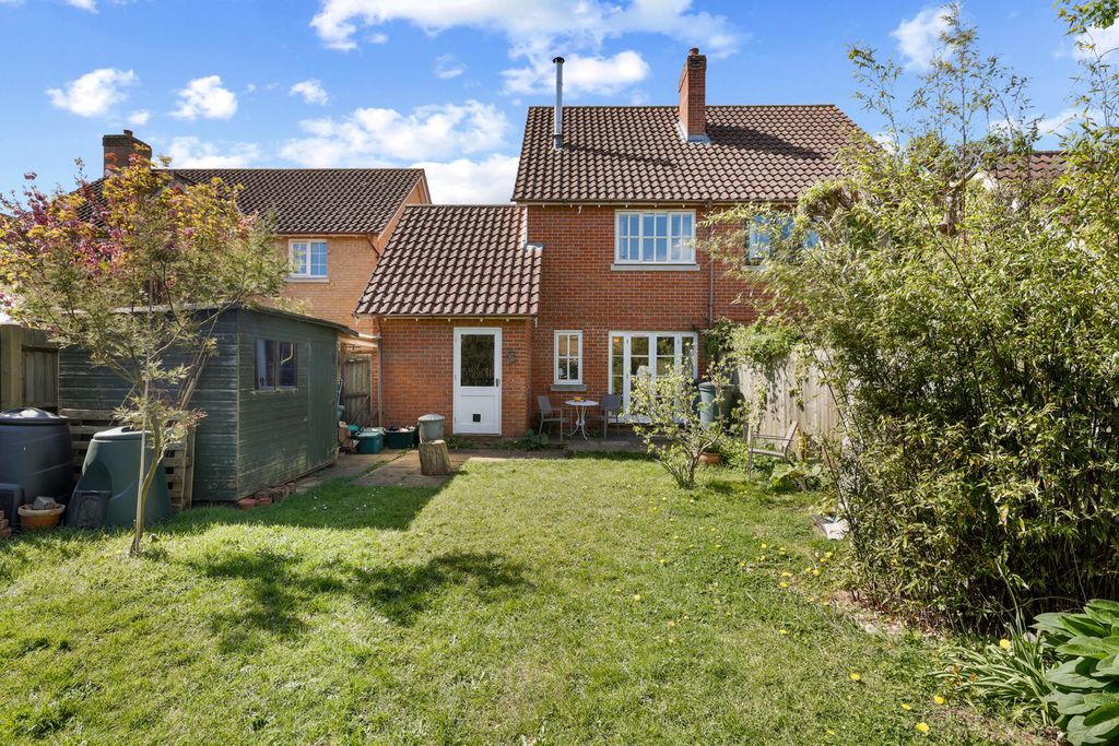 Property photo 3 of 18