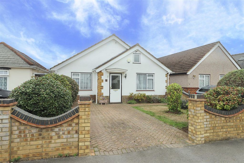 Property photo 1 of 18 Front