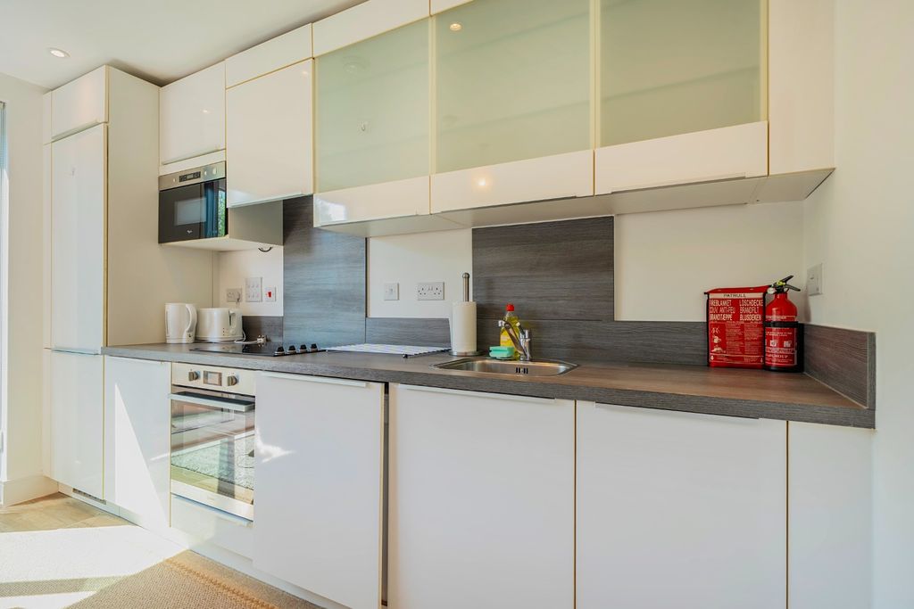 Property photo 3 of 8 5127816