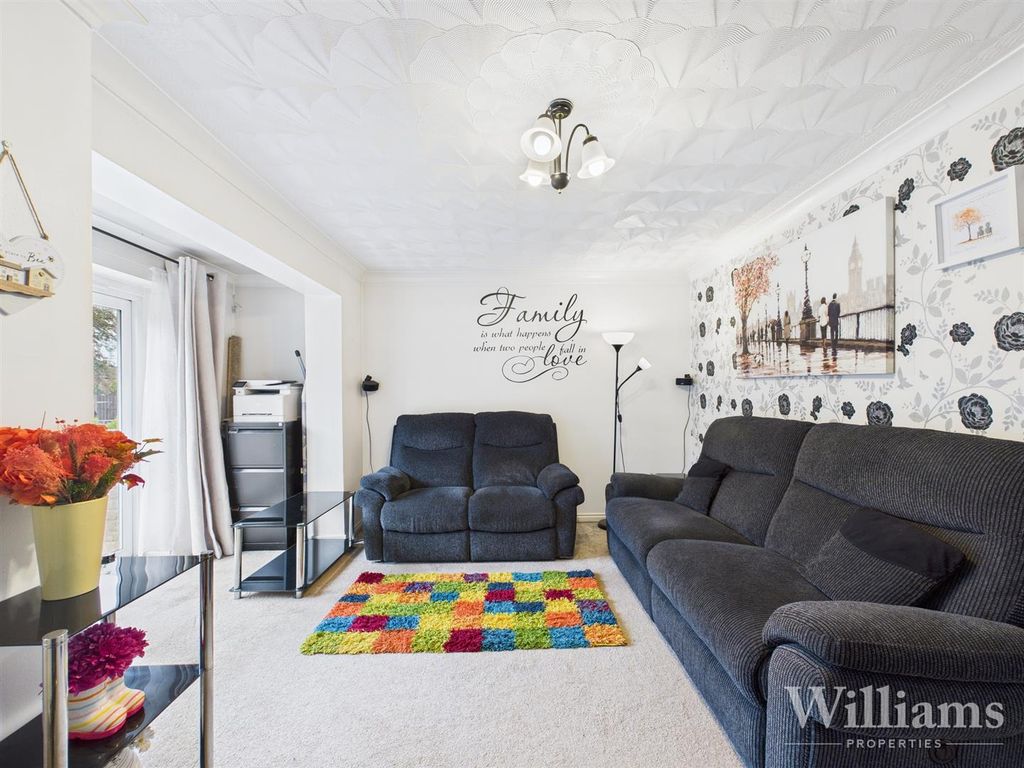 Property photo 3 of 16 Cam02861G0-Pr0498-Still012.Jpg