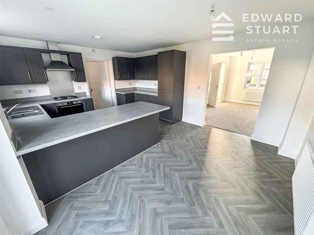 Property photo 3 of 19 Picture No. 14