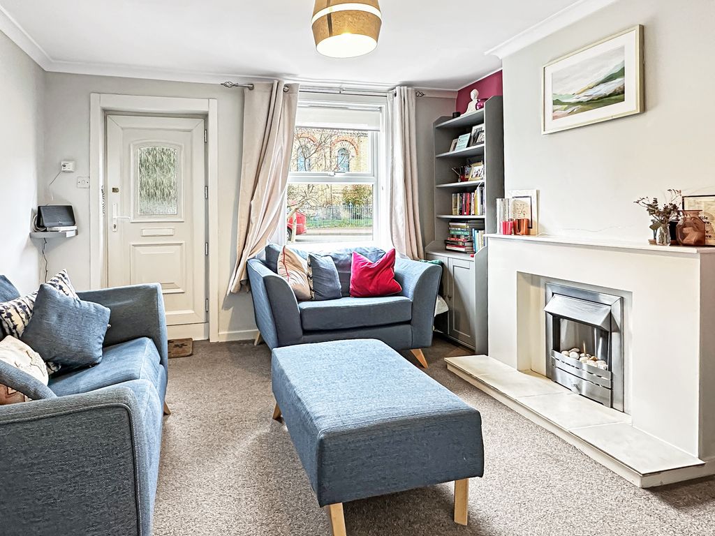 Property photo 2 of 16 12A076839527Ffc066404F097Afb9Aafa841F086