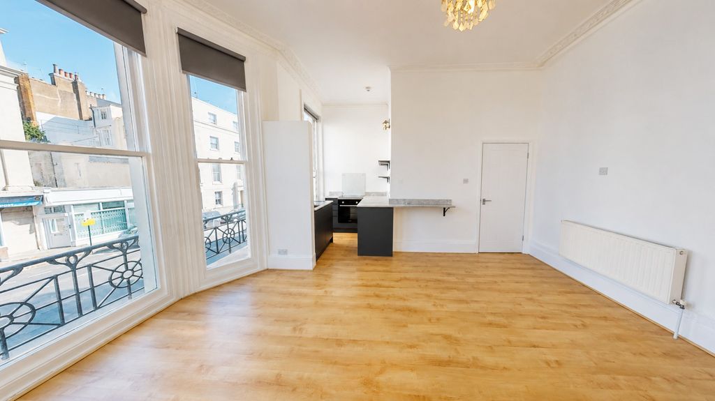 Property photo 2 of 4